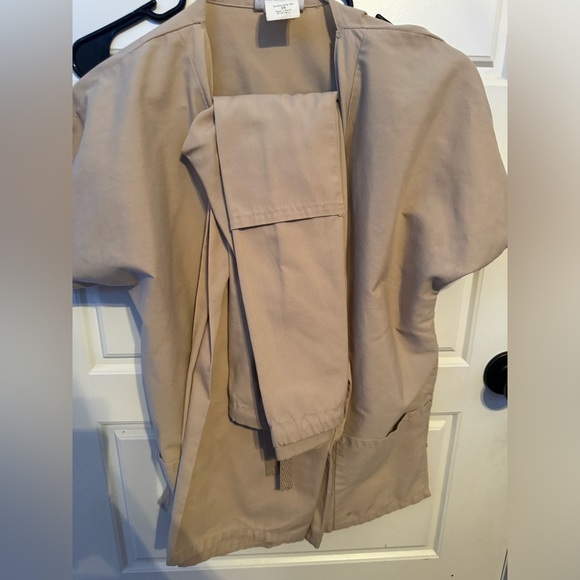 Scrubs from mobb and FUNDAMENTALS - Picture 5 of 12